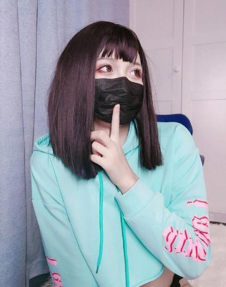 日韩三级综合在线_国语版在线观看免费