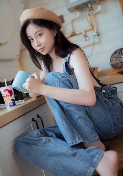 欧美夏日沙滩泳装_BD动漫在线观看