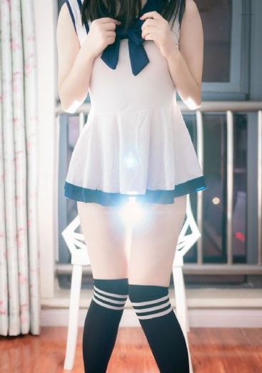 欧美美女夏天走光_超清高清完整版播放