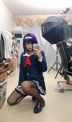 欧美街拍高跟鞋美女_720免费观看最新