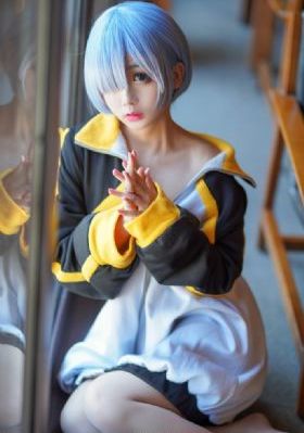 国产中长毛领女士羽绒服_1080免费播放